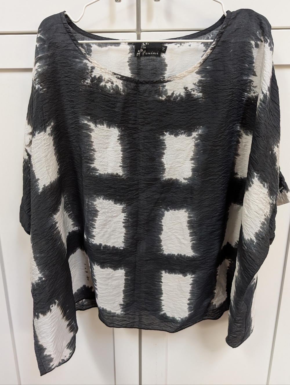 Fenini Abstract Patterned Top - Picture 4 of 9